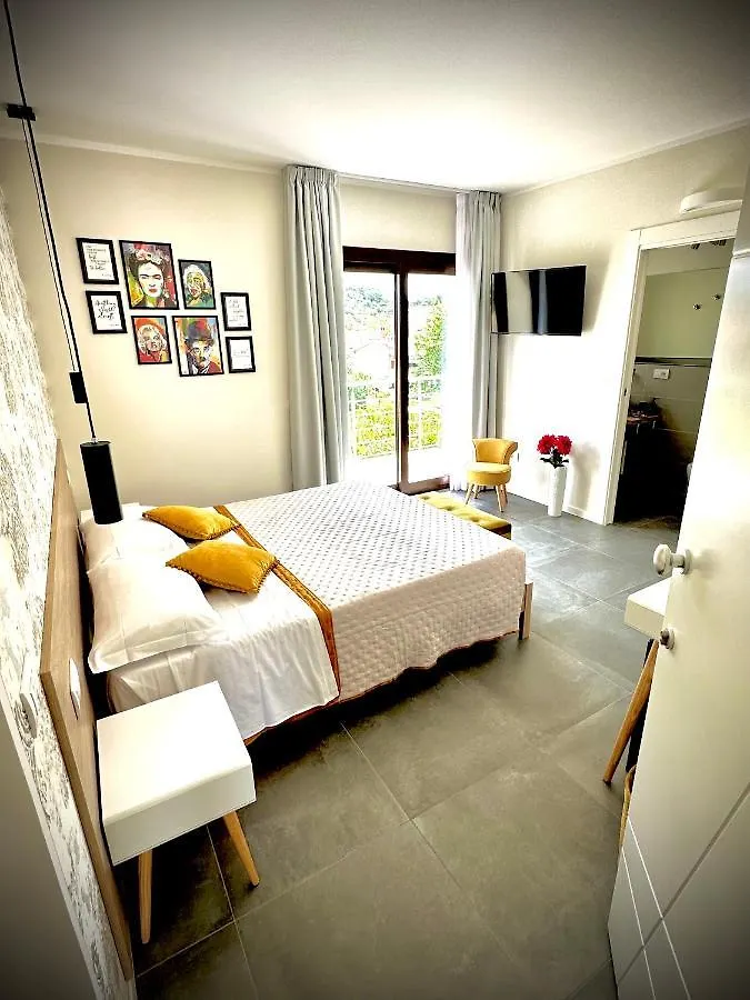 Karasole Hotel San Teodoro  Guest house