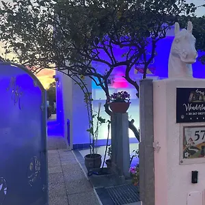Wonderland Guest house
